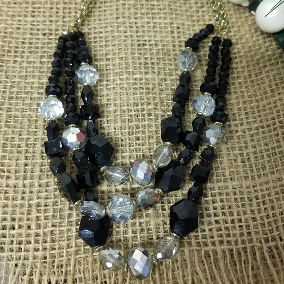 3 strand sparkly statement necklace - Picture 4 of 9